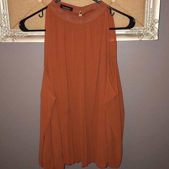 Cold Shoulder Top - Picture 6 of 9